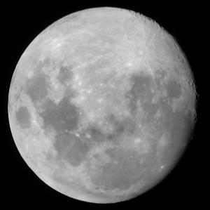 Drizzle15_Moon_L_022501_g5_b3_ap96_L.jpg