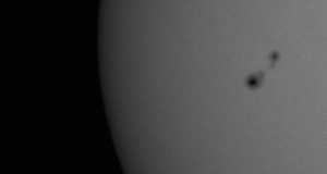 iss_transit_27032010.gif