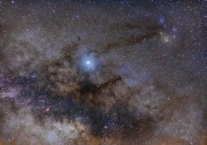 Milky Way center 24_05_19_10x13sec_ISO4000_50%.jpg