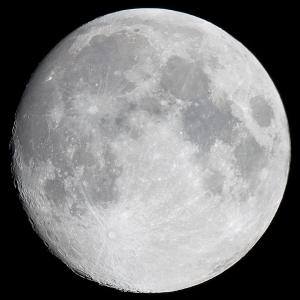 moon_r.jpg